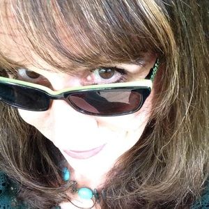 Betsey Johnson Frames